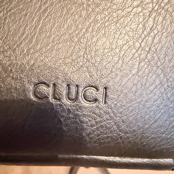 Chic Black Crossbody Bag with Patterned Strap - Picture 8 of 9